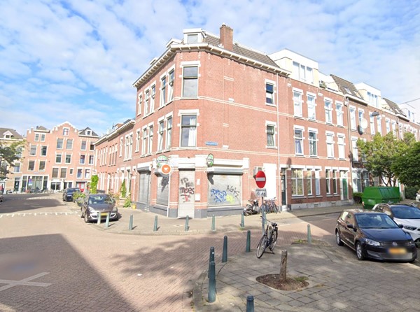 Verkocht onder voorbehoud: Gerenoveerd dubbel bovenhuis met 4 slaapkamers te koop in het bruisende Delfshaven!